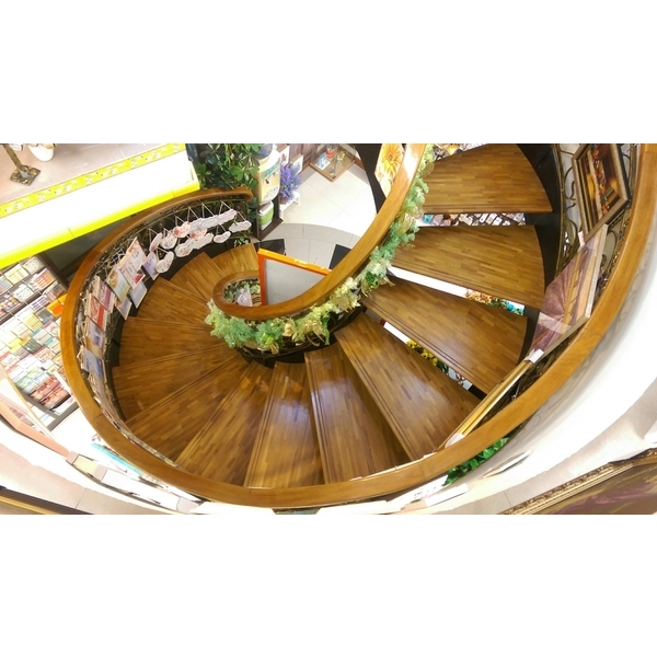 特殊藝術彎梯扶手