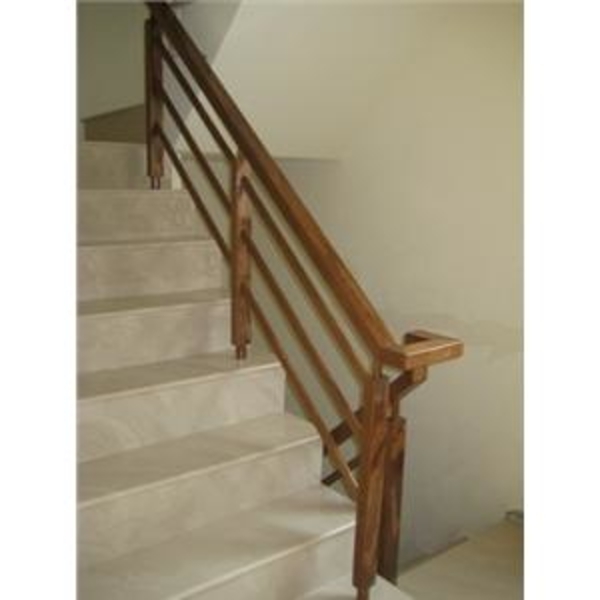 樓梯扶手