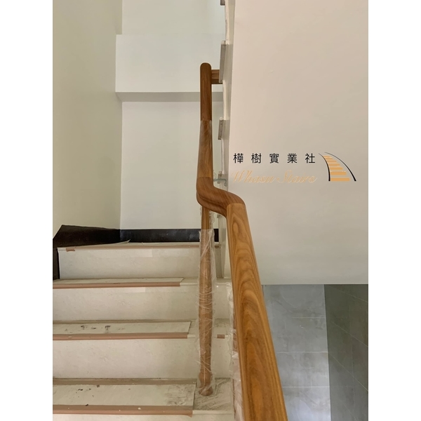 客製柚木扶手 客製柚木扶手-樺樹實業社