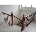 櫸木扶手-凱威聯合工程有限公司