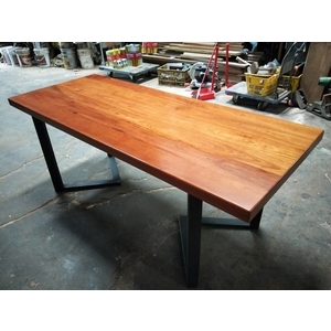 紅木長桌 , 凱威聯合工程有限公司