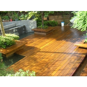 地板 , 凱威聯合工程有限公司