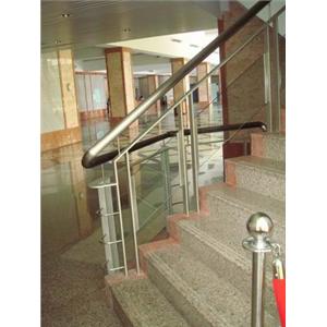 建對游泳館樓梯扶手