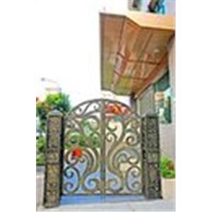 現代鋼鋁門窗-鍛造大門