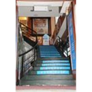 現代鋼鋁門窗-扶手樓梯