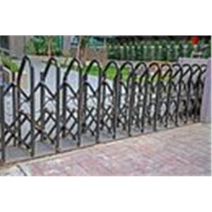 現代鋼鋁門窗-伸縮大門