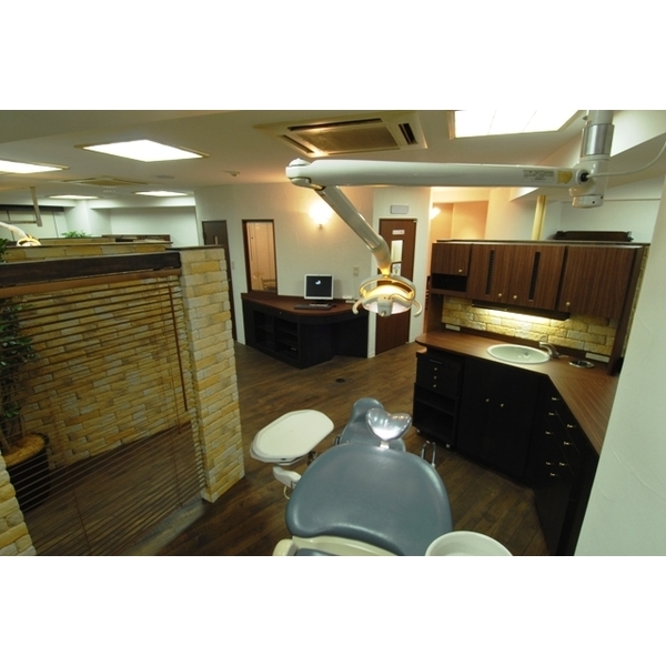 日本-牙齒矯正診室