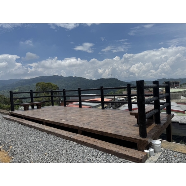仿木平台及欄桿-利澤建材工業有限公司