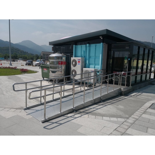 殘障坡道欄杆,尚格金屬有限公司