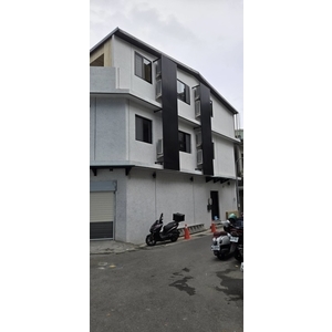 多彩崗石漆-萬華住宅外牆工程(2024年12月)