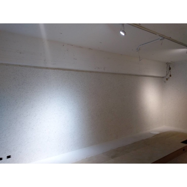 多彩崗石漆 - 台北市東區美甲店室內牆面(2019年9月)