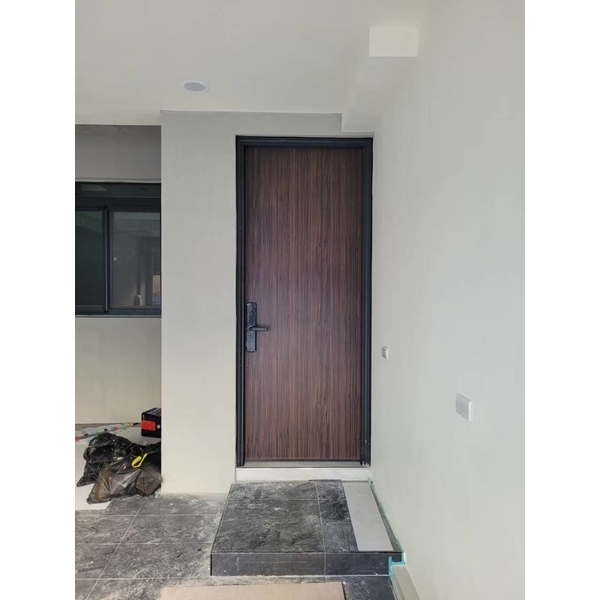 玄關門 – 金屬防水面板-中通盟鋁業有限公司