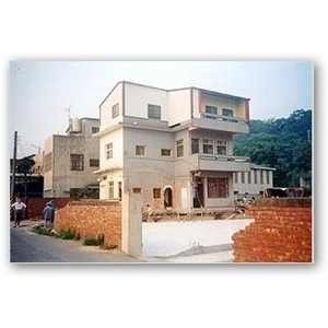 苗栗縣公館鄉尖山村房屋轉向遷移