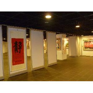 苗北藝文中心演藝廳滑動展板  (附掛畫軌道&掛鉤)