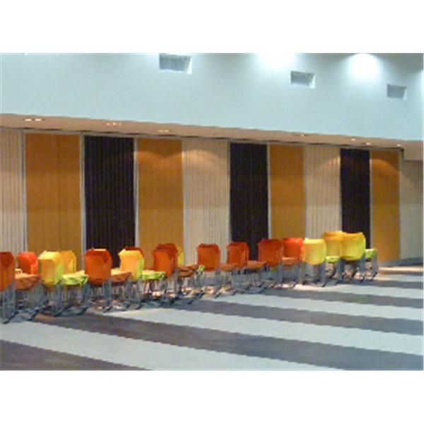 觀音鄉公所禮堂滑動(遮光)板室內面加裝擴散吸音板,蘭滋達企業有限公司