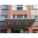 鋁板造型烤漆雨遮林口佳林(正面). - 雄岡金屬有限公司