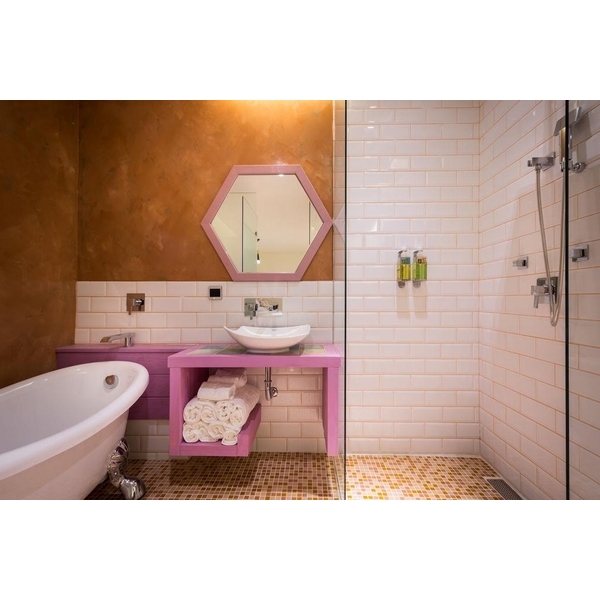 飯店崁牆簡約跳色系列