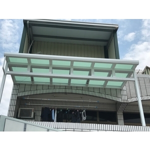 鋁格柵，H鋼安全玻璃採光罩