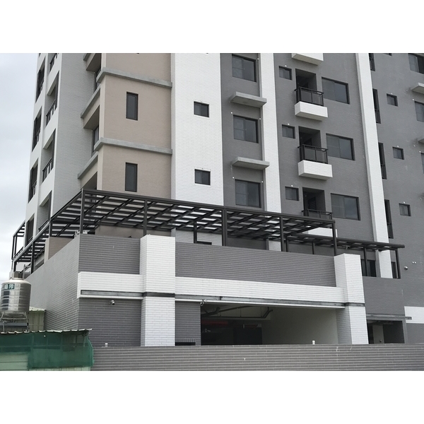 H鋼鋁採光罩-長虹鋁業行