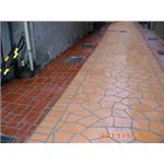 紙模板地磚(方板石+紅磚色，亂石型+西敏砂色) - 齊祥工程股份有限公司