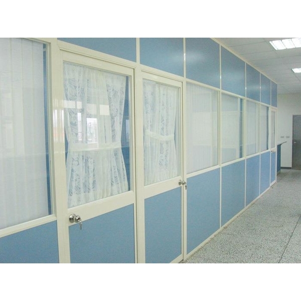 美耐板面中玻隔間,優力特裝潢工程有限公司