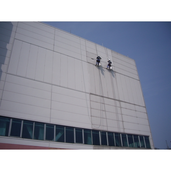 外牆清洗施工實景09,再新興業有限公司