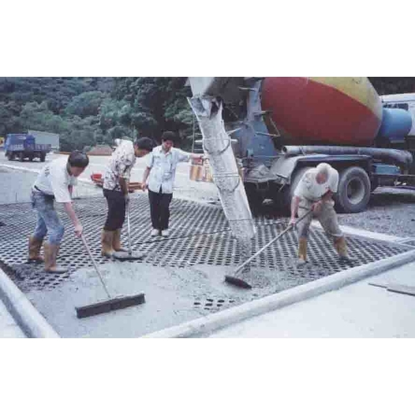 場鑄植草地坪施工-中華昇揚有限公司