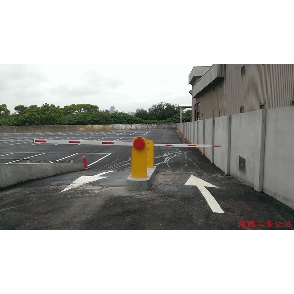 停車場柵欄機