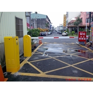 停車場柵欄機