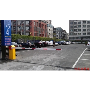 停車場柵欄機
