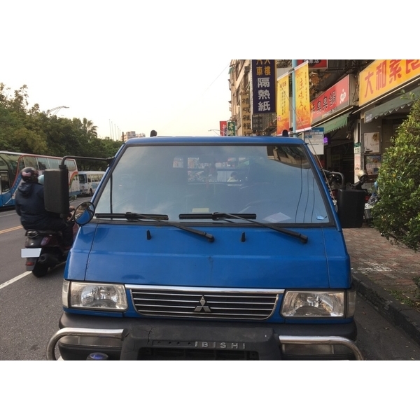 10年以上 三菱得利卡貨車 舊紙換新 全車3M 8702M