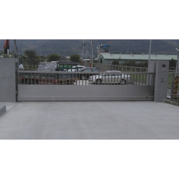 電動軌道大門,嘉印企業有限公司
