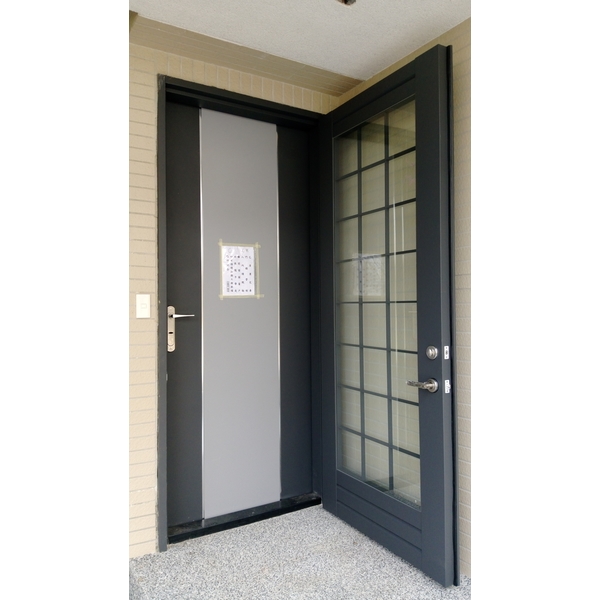 方格外扇門,冠盛金屬有限公司