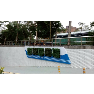 板橋車站地下停車場入口處意象招牌