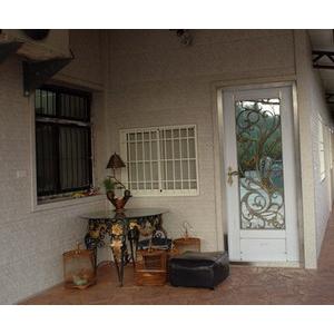 金屬砂岩石壁板