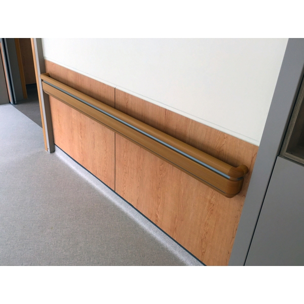 防撞扶手,及裕興業股份有限公司