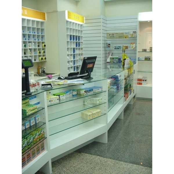 藥妝展示櫃