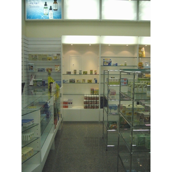 藥妝展示櫃-大正玻璃行