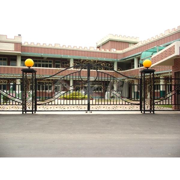 庭院大門-金永固金屬建材有限公司