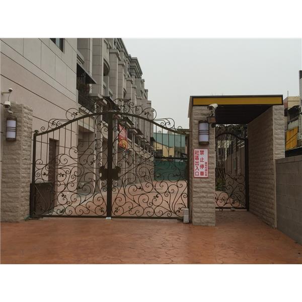 大門-金永固金屬建材有限公司