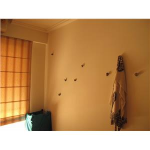 也可將把手改造成衣服掛勾的造形