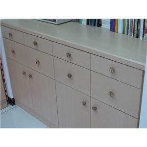 跳脫復古味道的色系-金色