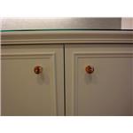 櫥櫃搭配著琉璃把手 - 如光企業有限公司