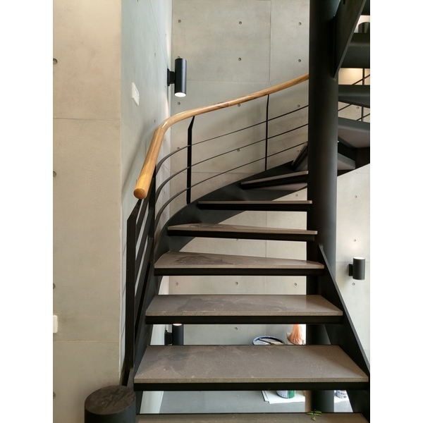 旋轉鐵梯-協和樓梯扶手公司