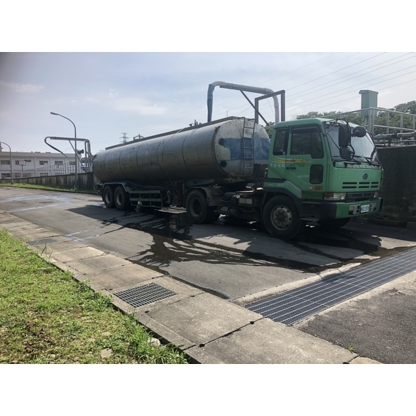 自來水水車 自來水水車-翔喻企業有限公司