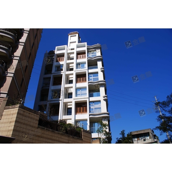 政大築光,金龍建材有限公司