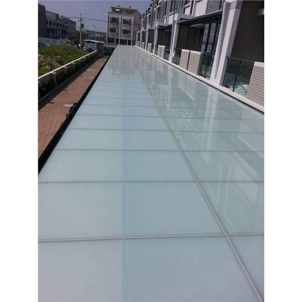 建築玻璃