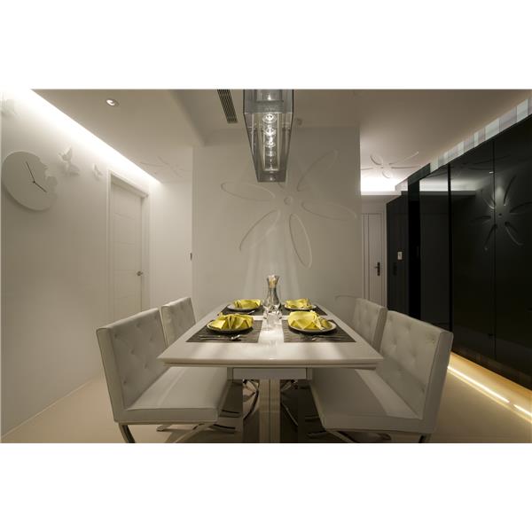 黑與白的對話-迷幻絢麗的化身,浩司室內裝修設計有限公司