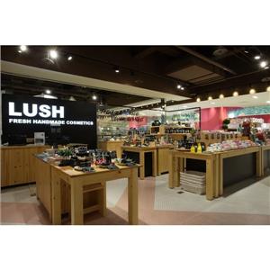 LUSH 阪急 - 三房二廳室內裝修有限公司