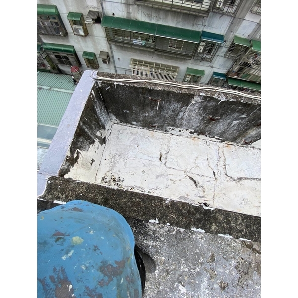 屋頂pu防水膜刨除整理-文得工程行